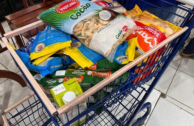 Procon Alagoas autua mercados em Tanque D’Arca por venda ilegal de produtos vencidos