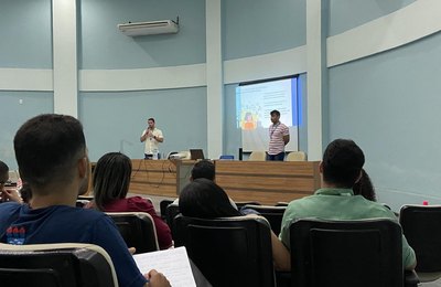 Juceal apresenta evolução do registro empresarial em Alagoas para estudantes da Ufal