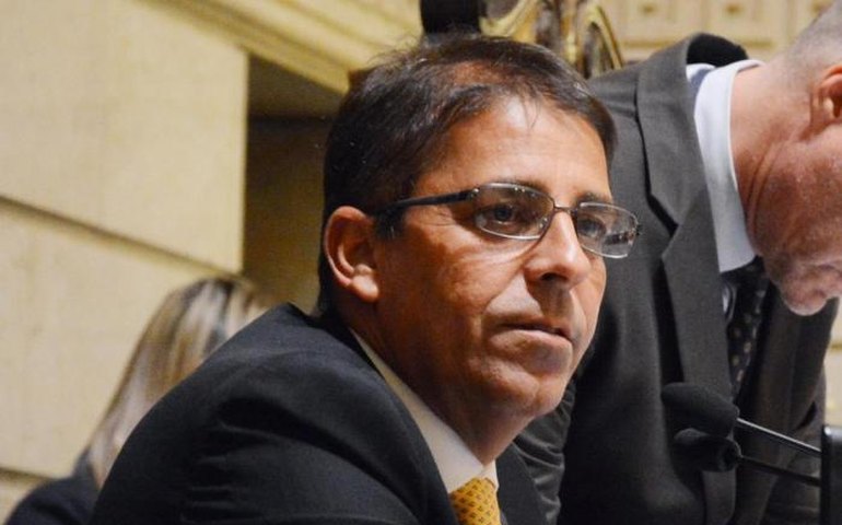 Vereador e candidato à reeleição, Zico Bacana é baleado no Rio