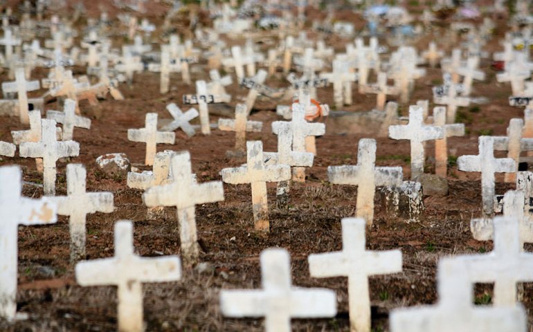 País tem 2.730 mortes por covid em 24h; total em uma semana supera 15 mil