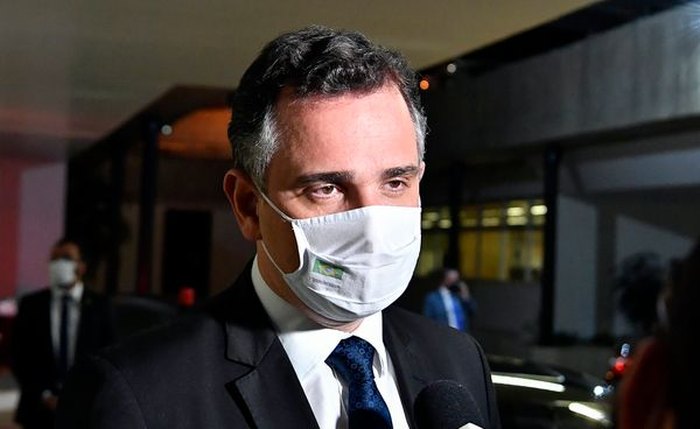Declaração foi feita durante entrevista coletiva no Senado Declaração foi feita durante entrevista coletiva no Senado