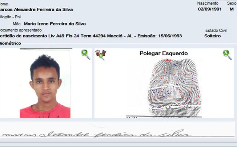 Papiloscopistas identificam corpo encontrado as margens da lagoa