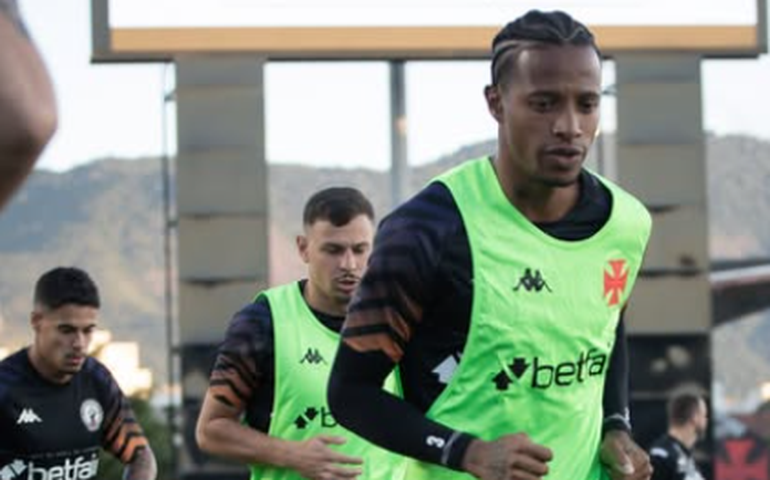 Sob vaias, Vasco fica no empate com o Grêmio no Rio e vê pressão aumentar no Brasileirão