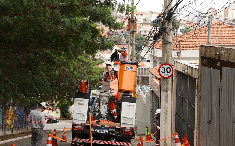 Enel anuncia R$ 10 bi em investimentos com foco em rede subterrânea