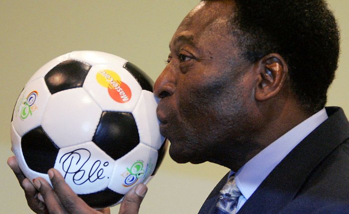 Pelé morreu aos 82 anos, após luta contra um câncer de cólon