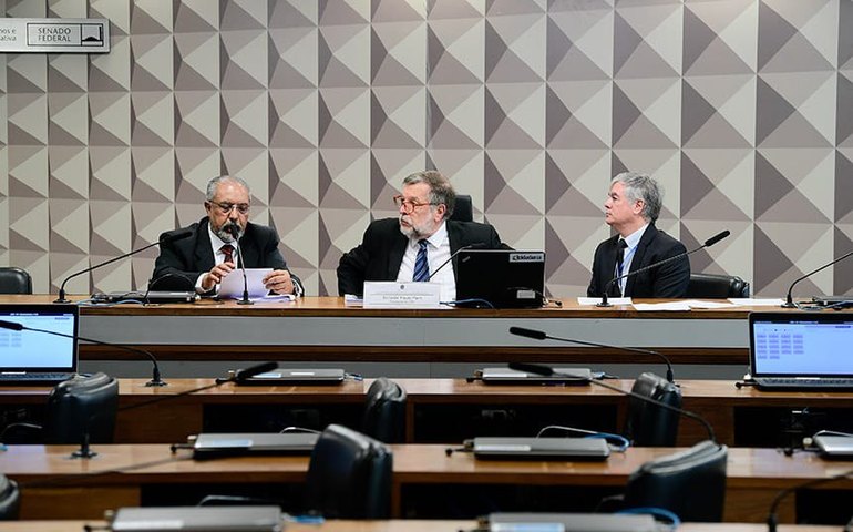 CDH aprova projeto para facilitar contratação de pessoas com deficiência