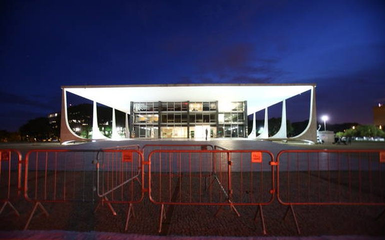 Dispensa de aval de sindicatos a acordos individuais traz segurança jurídica