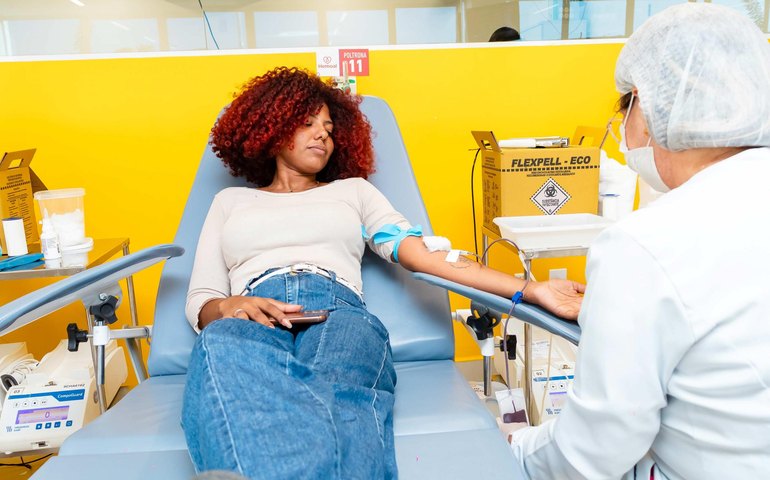 Hemoal realiza coleta externa de sangue na Escola de Enfermagem Santa Juliana nesta terça-feira (14)