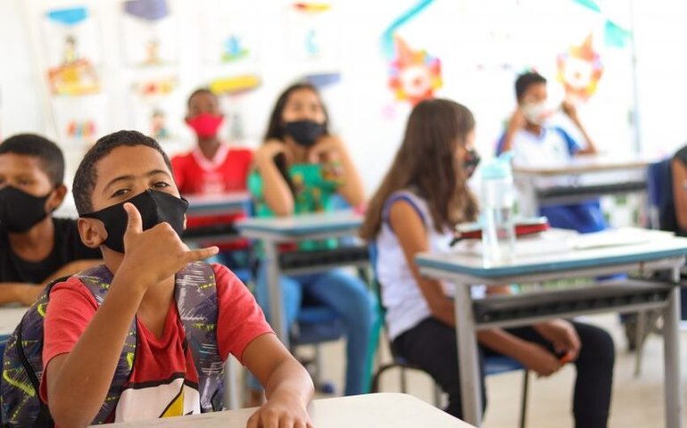 Veja quais pontos obrigam o uso de máscaras na Educação