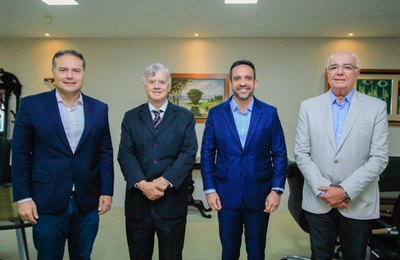 Ao lado de Klever Loureiro e Renan Filho, Paulo Dantas defende mais avanços para Alagoas