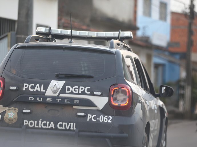 Polícia Civil prende homem por descumprir medida protetiva em Santana do Ipanema