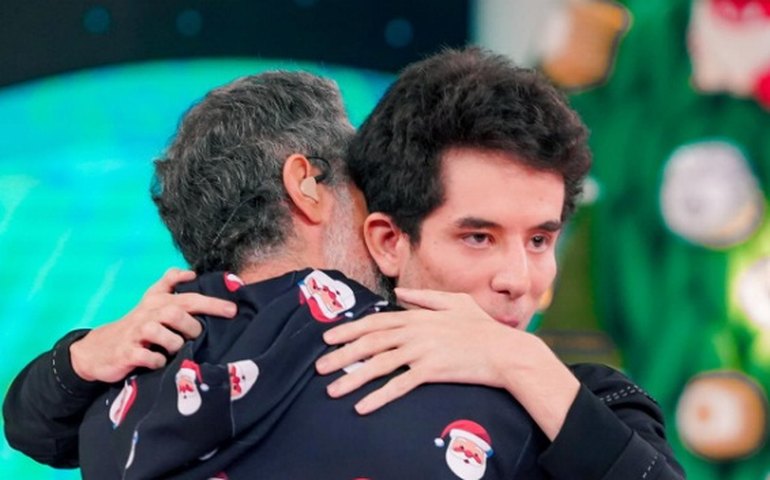 Filho de Mion, Romeo faz 18 anos e vai ao palco do 'Caldeirão': 'Peito explode de orgulho'