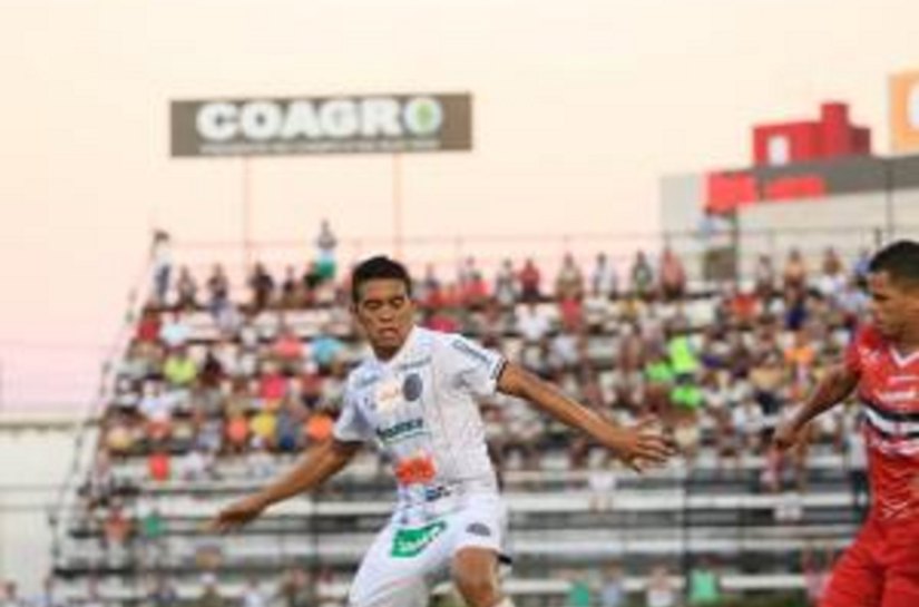 ASA domina o jogo do início ao fim e empata com River em 0 a 0