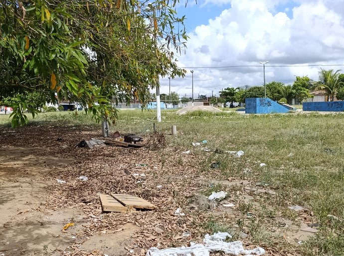 Samyr Malta pede mutirão de capinação para o conjunto Santa Maria