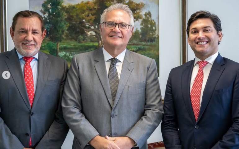 Em Brasília, ex-prefeito dá sinais de que vai disputar Prefeitura da Laje em 2024