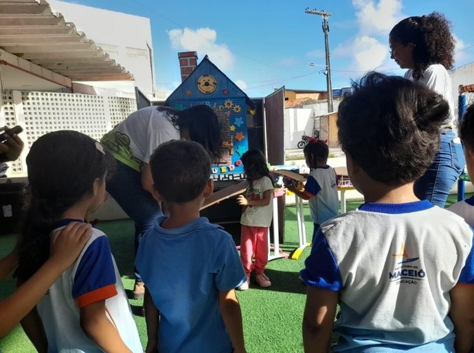 Gigantinhos Poço comemora aniversário com ações de cidadania e saúde para comunidade escolar