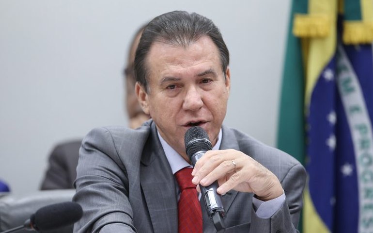 Comissão debate planos do Ministério do Trabalho para 2026 com Luiz Marinho