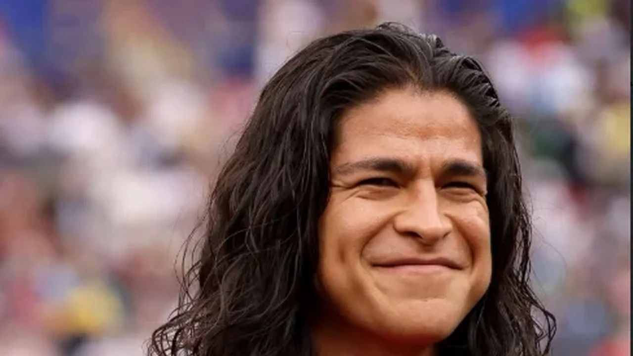 Cristo Fernández, ator de Ted Lasso, estreia no futebol profissional aos 35 anos