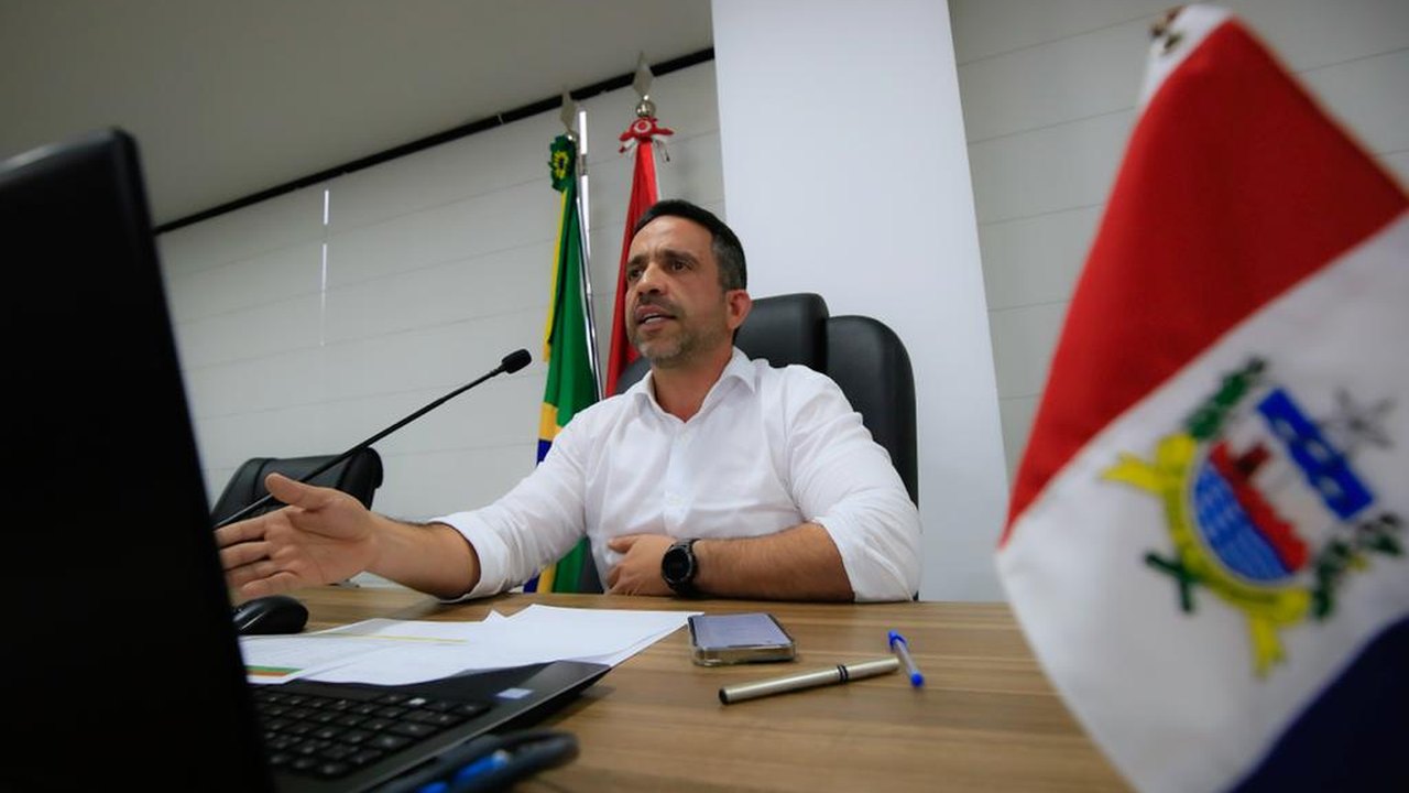 Paulo Dantas cresce 7 pontos e consolida liderança na corrida sucessória em Alagoas
