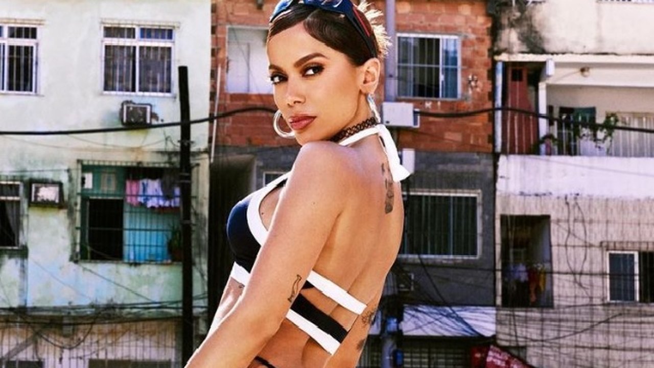 Anitta foge de pergunta sobre suposto relacionamento com ator de '365 Dias'
