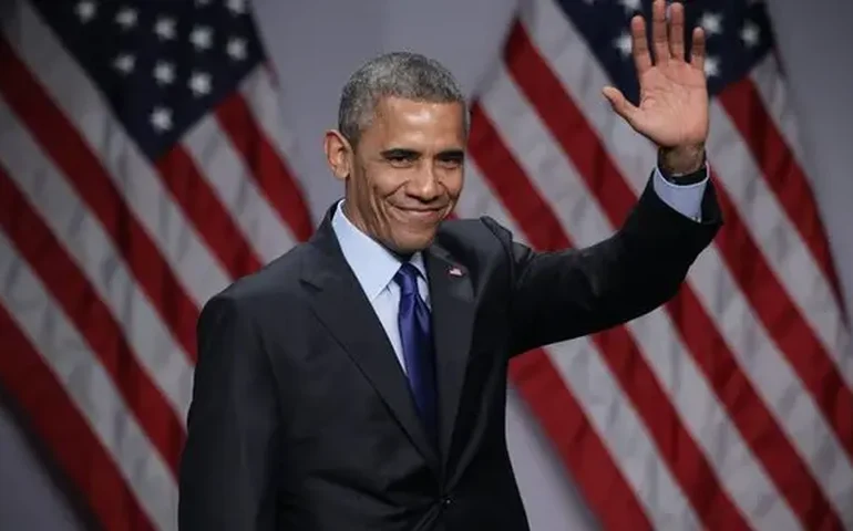 Eleições EUA: Ao coro de 'sim, ela pode', Obama diz que EUA estão prontos para Kamala