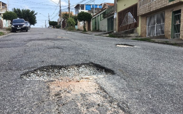 Nº de pedidos de tapa-buraco em SP é 12,8% maior do que no pré-pandemia