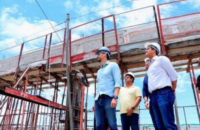 Obras dos Hospitais da Mulher e Metropolitano são bem avaliadas em vistoria