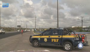 PRF inicia operação "Carnaval 2018" em Sergipe