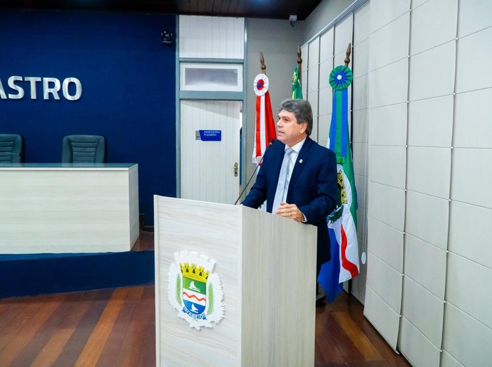 Câmara avança nas tratativas para garantir aposentadoria a professores lotados na Semed