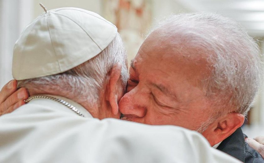 Lula e papa Francisco se encontram no Vaticano
