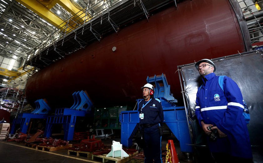 Submarino alvo da Lava Jato atrasa