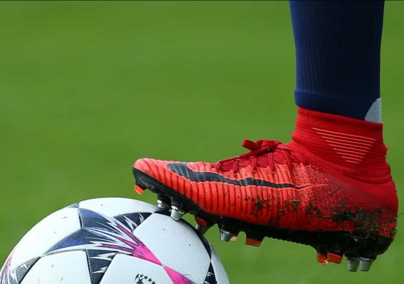 Seleção feminina de futebol dos EUA será remunerada igual ao time masculino