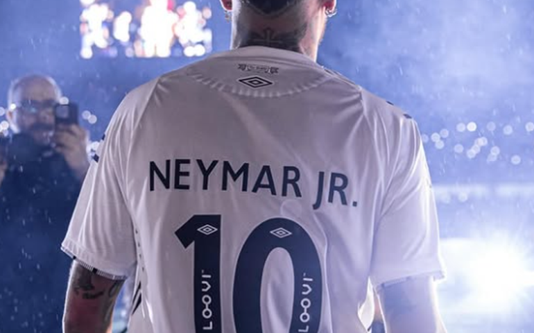 Neymar dá assistência em 1º treino em seu retorno ao Santos