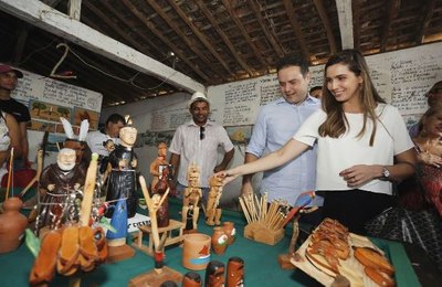 Governador inaugura museu na Ilha do Ferro