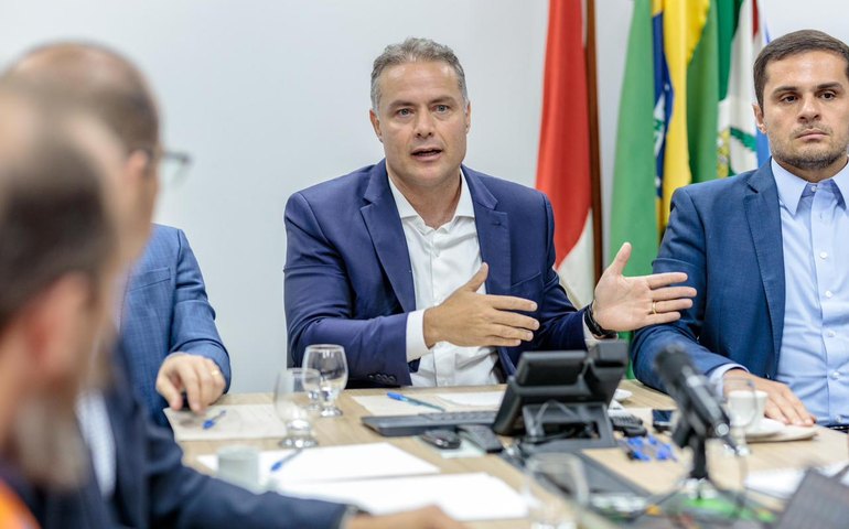 Renan Filho: “O momento é de preservar vidas e trabalhar integradamente para monitorar o cenário de um possível afundamento de solo”