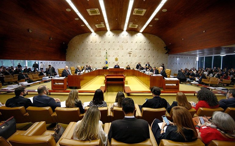 Pessoas com mais de 70 anos podem casar sem regime de separação de bens, segundo o STF
