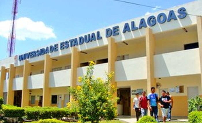 Professores da Uneal decidem manter a greve Professores da Uneal decidem manter a greve