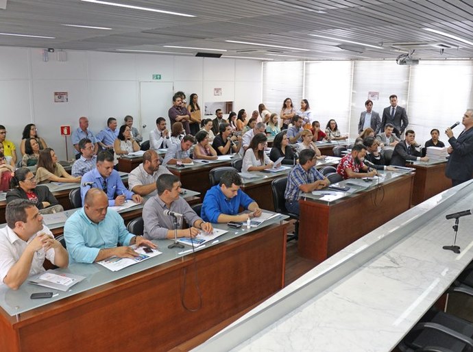 CIN/AL apresenta a empresários planos para exportação em 2017