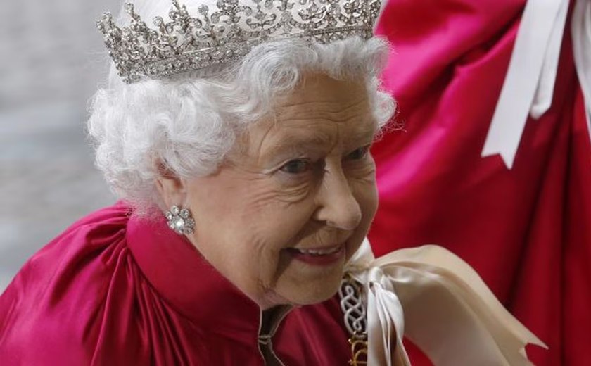 FBI divulga documento que revela plano para matar rainha Elizabeth II durante visita aos EUA