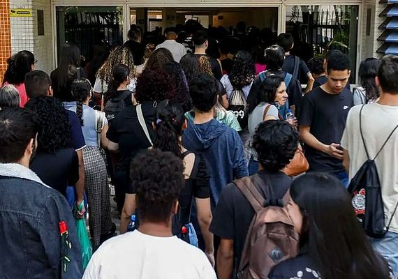 Pé-de-Meia: estudantes já podem saber se foram contemplados
