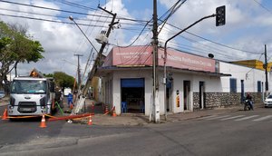 Perseguição policial acaba em colisão no Santo Antonio