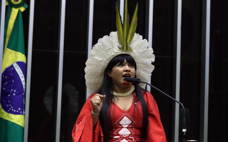 Câmara aprova participação de comunidades na escolha do nome de escolas indígenas e quilombolas