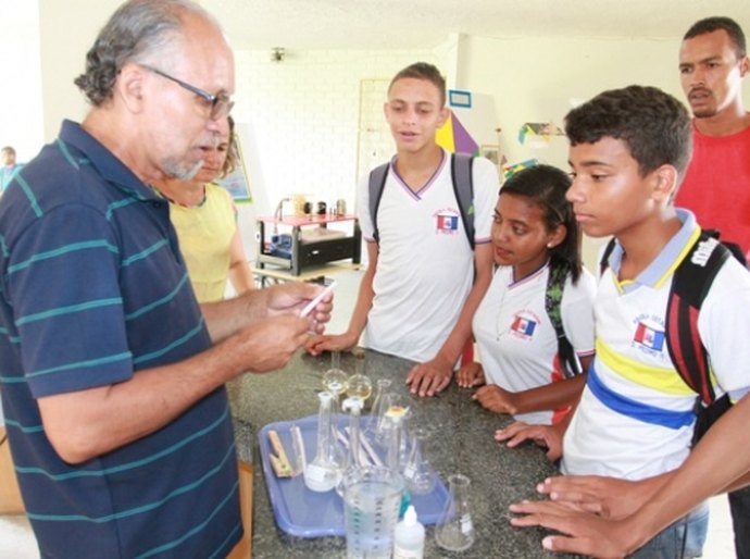 Química e Português serão disciplinas beneficiadas na RT