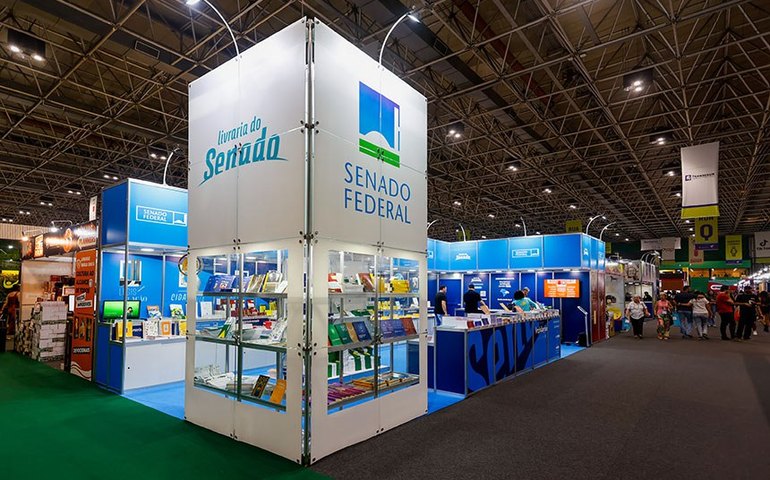 Publicações do Senado têm recorde de vendas na Bienal do Rio