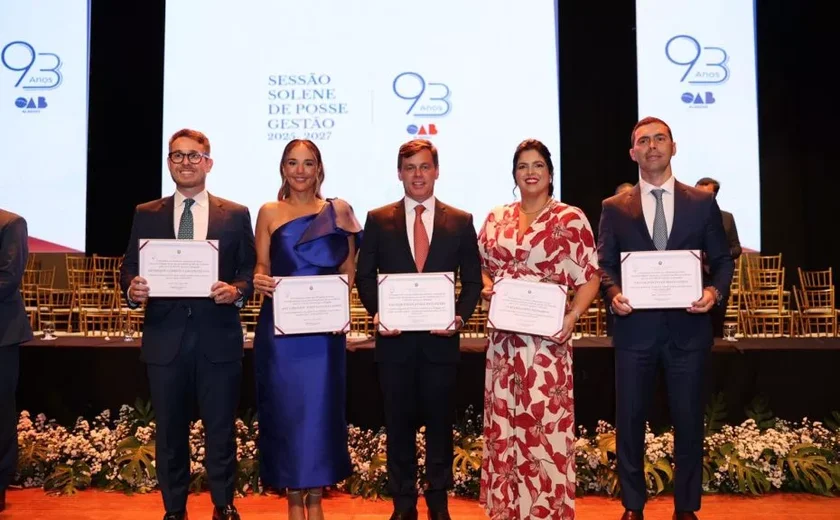 OAB/AL celebra posse da nova diretoria durante solenidade no Centro de Convenções