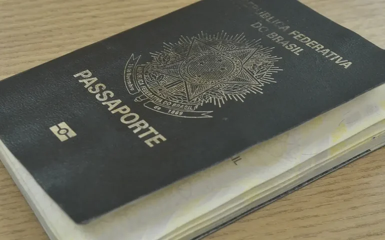Emissão de passaportes pode ser suspensa em novembro por falta de verba, diz Polícia Federal