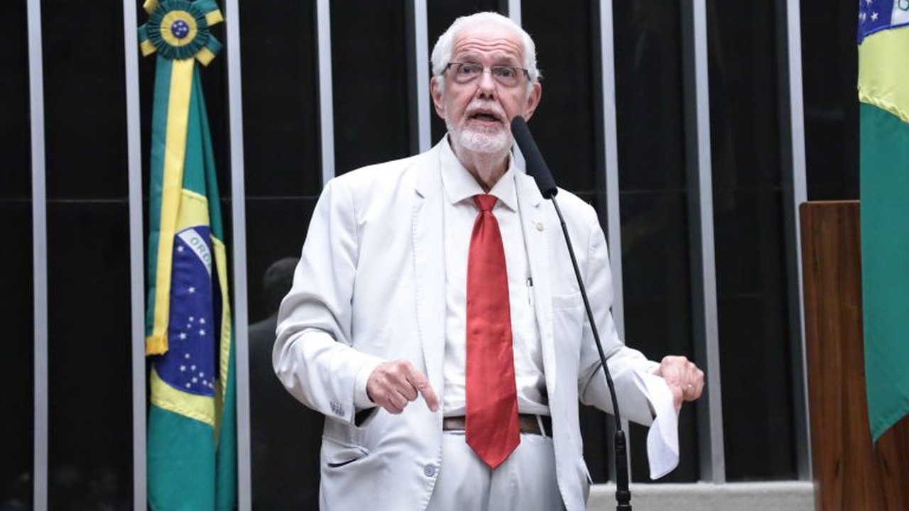 Câmara aprova dispensa de licitação para SUS comprar hemoderivados da Hemobrás
