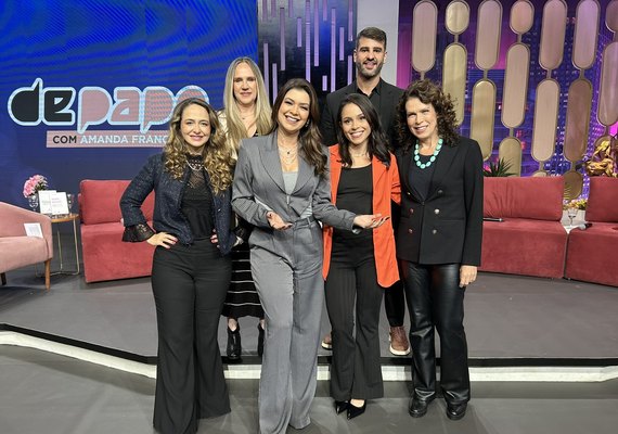 Amanda Françozo fala de transtornos alimentares em seu programa