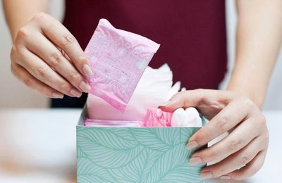 Bolsonaro veta distribuição gratuita de absorvente a mulheres em situação de vulnerabilidade