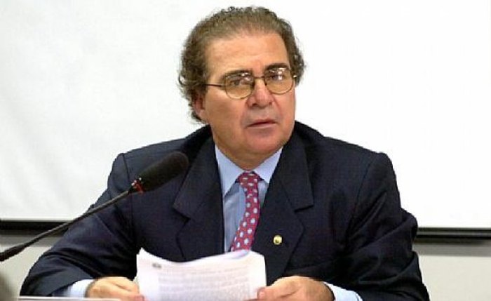 O deputado estadual Olavo Calheiros - Divulgação